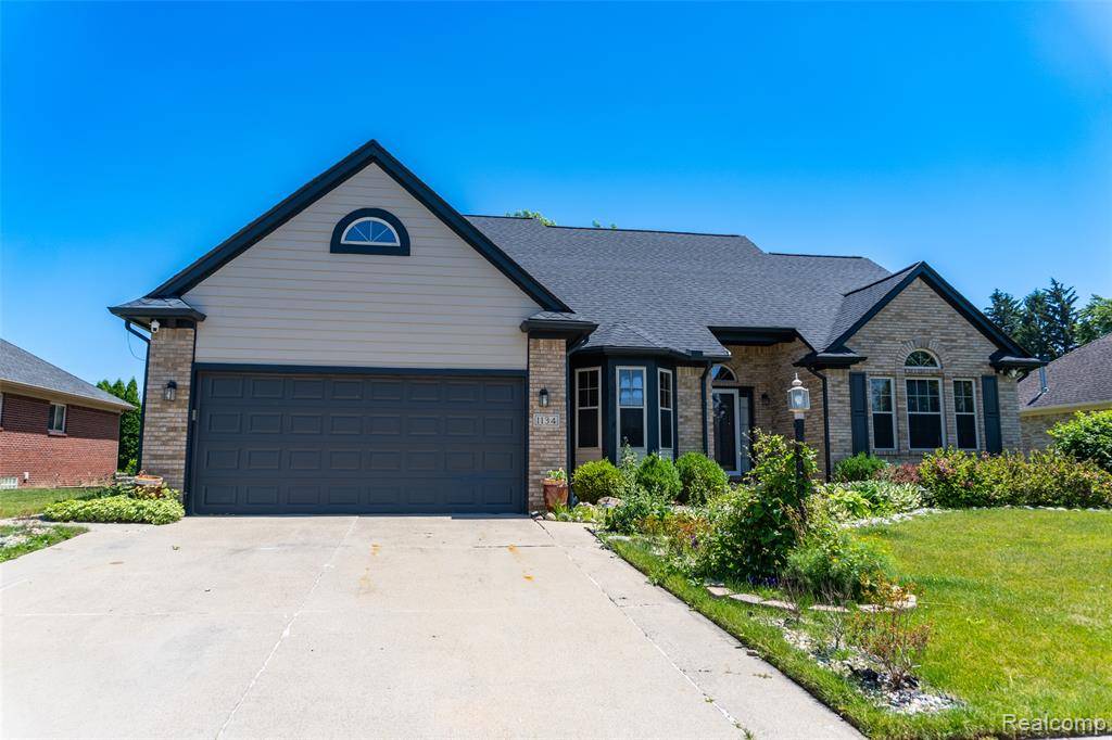 1134 Williamson Circle, Pontiac, MI 48340