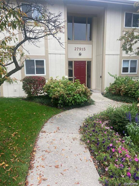 27915 Berrywood Lane 72, Farmington, MI 48334