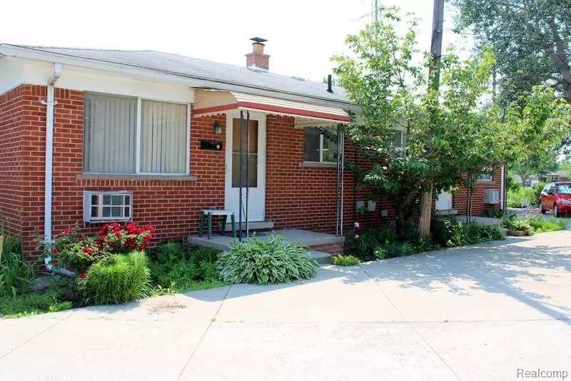 Lincoln Park, MI 48146,2361 Ferris Avenue