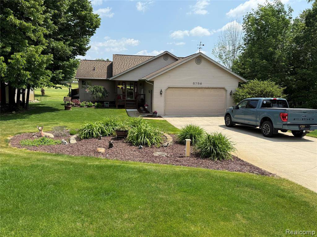 5756 Greensboro Way, Gladwin, MI 48624