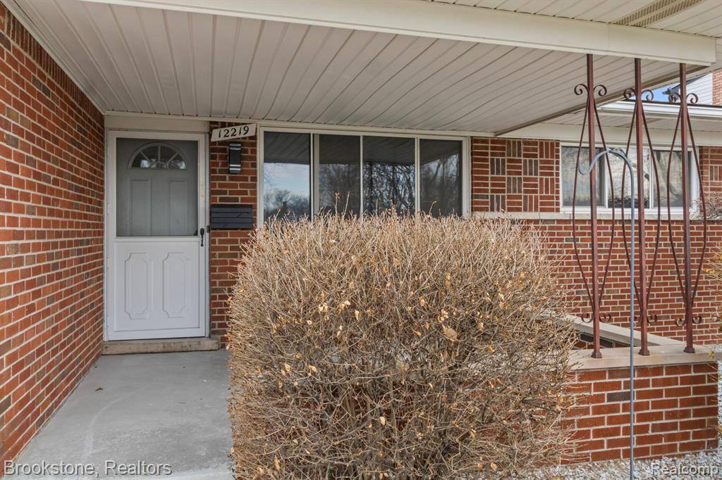 Sterling Heights, MI 48312,12219 CORVAIR Drive