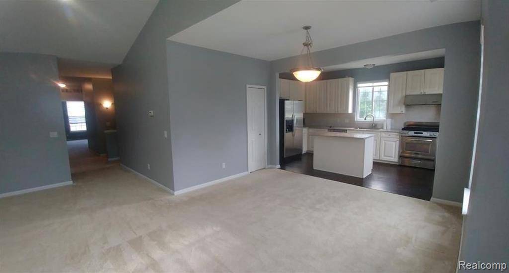Troy, MI 48085,1004 ALAMEDA Boulevard