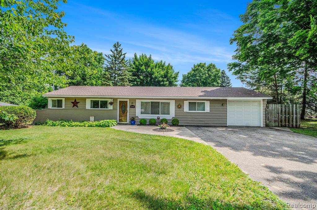 3200 Homestead Drive, Waterford Twp, MI 48329