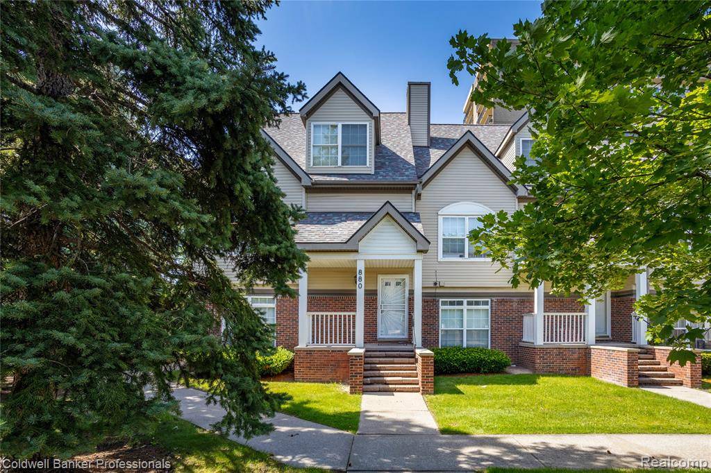 880 Seville Row, Detroit, MI 48202