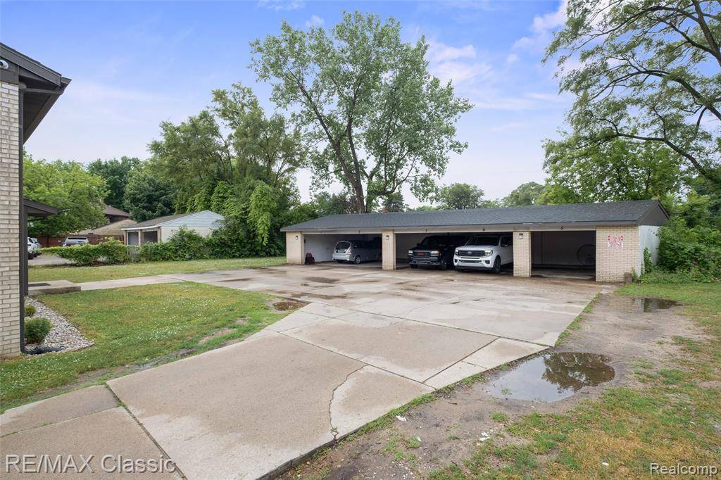 Grand Rapids, MI 49508,3241 Marshall Avenue 3241 Marshall Avenue Avenue SE