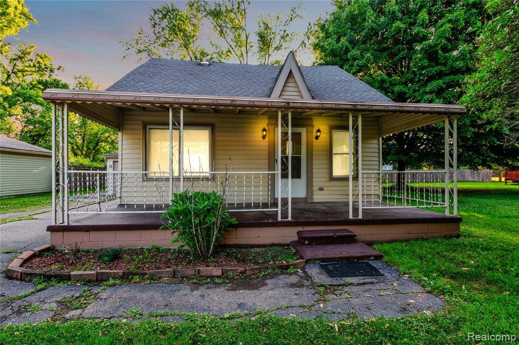 21721 Jefferson Street, Farmington Hills, MI 48336