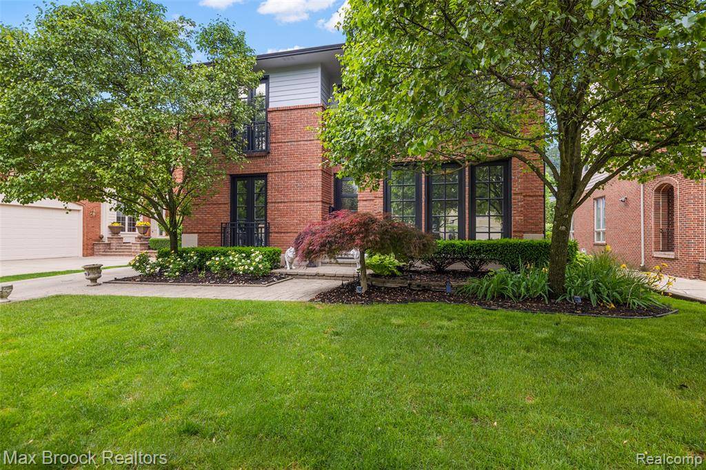 650 Hanna Street, Birmingham, MI 48009