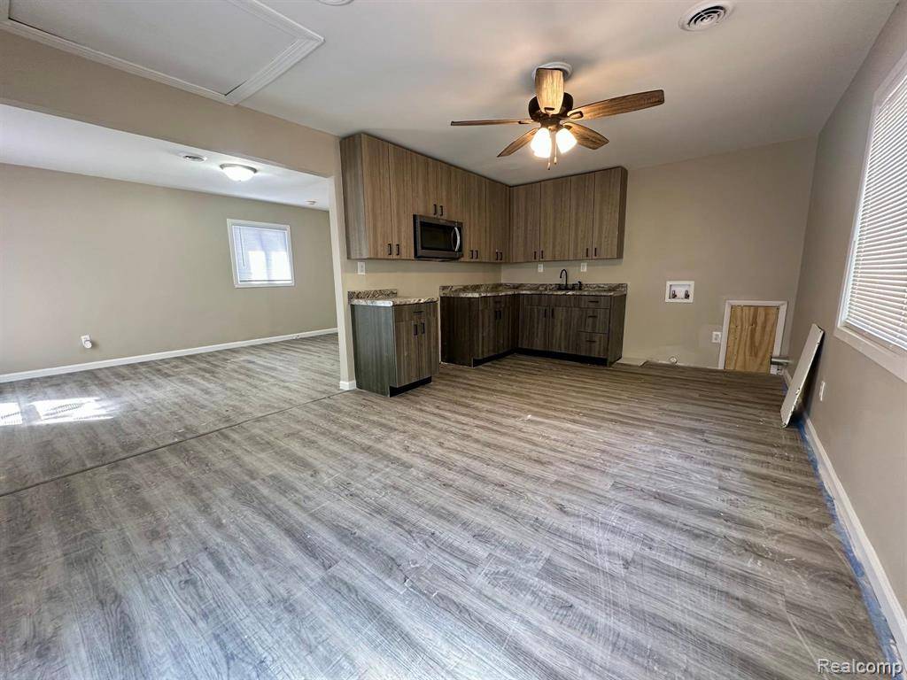 Detroit, MI 48223,13955 DOLPHIN Street