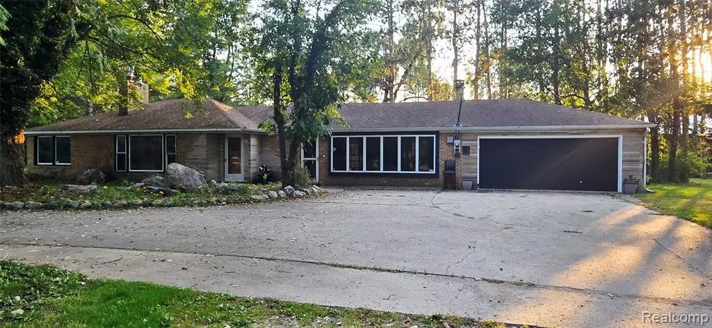 8780 Dixie Highway, Birch Run Twp, MI 48415