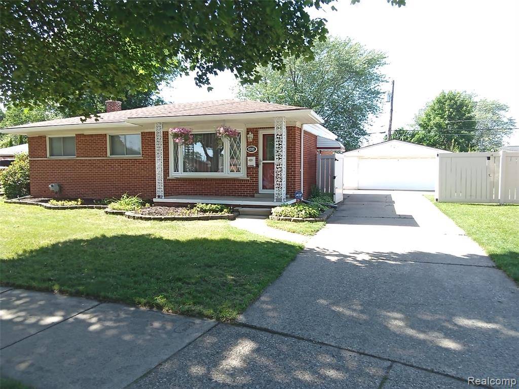 8283 Christine Street, Warren, MI 48093