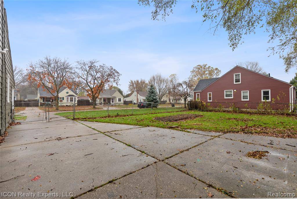 St. Clair Shores, MI 48080,20628 Alger Street