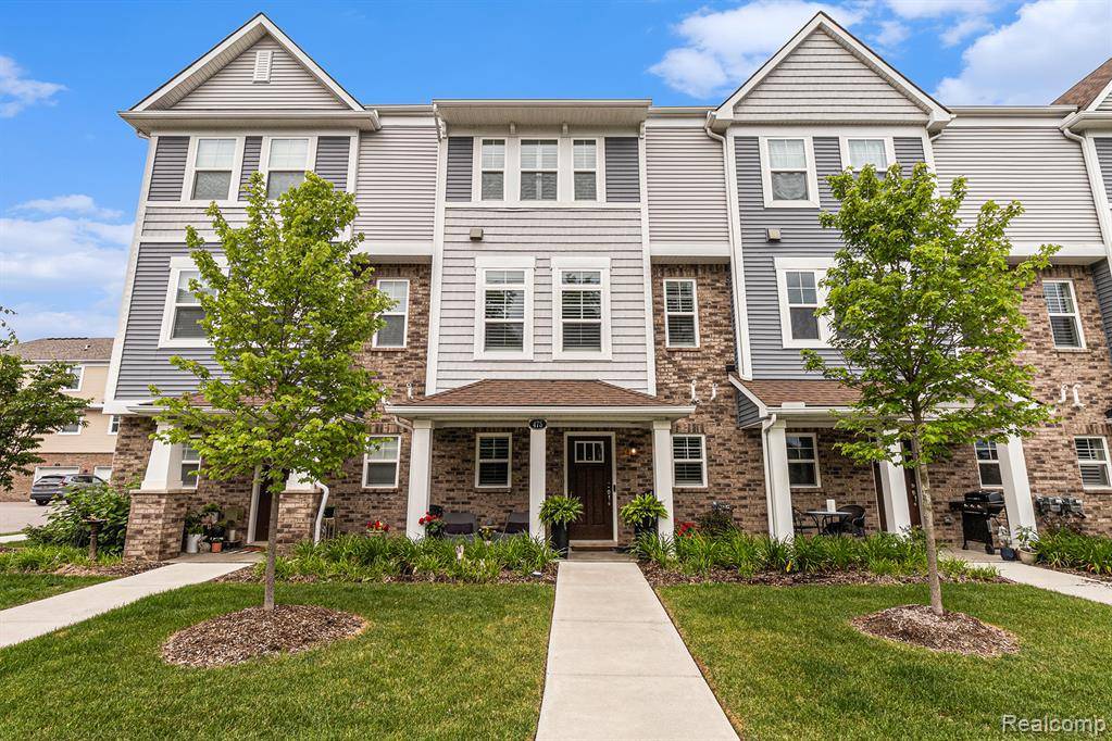 475 Jenny Way, Brighton, MI 48116