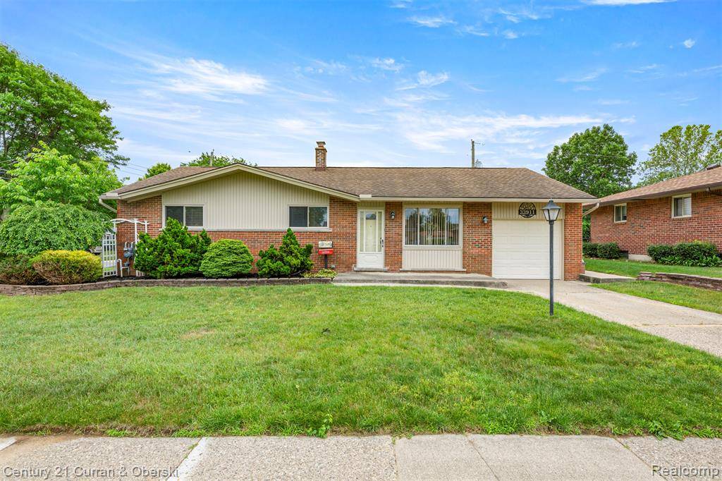 33911 Pawnee Street, Westland, MI 48185