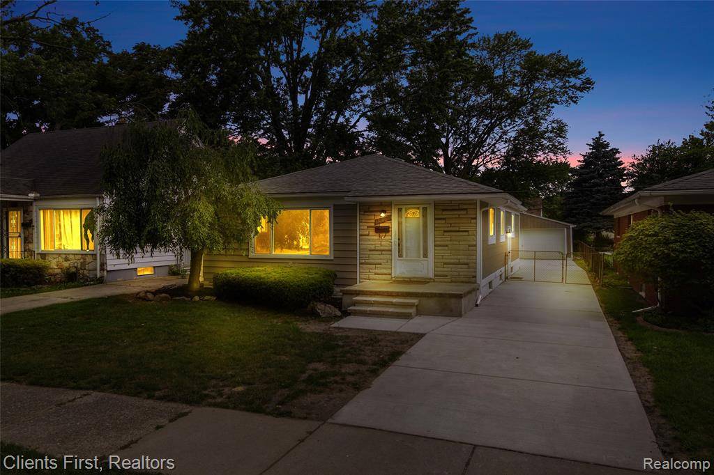 Redford Twp, MI 48240,18473 Olympia