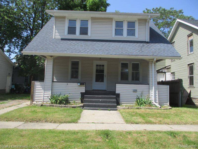 1027 Elmwood Street, Port Huron, MI 48060
