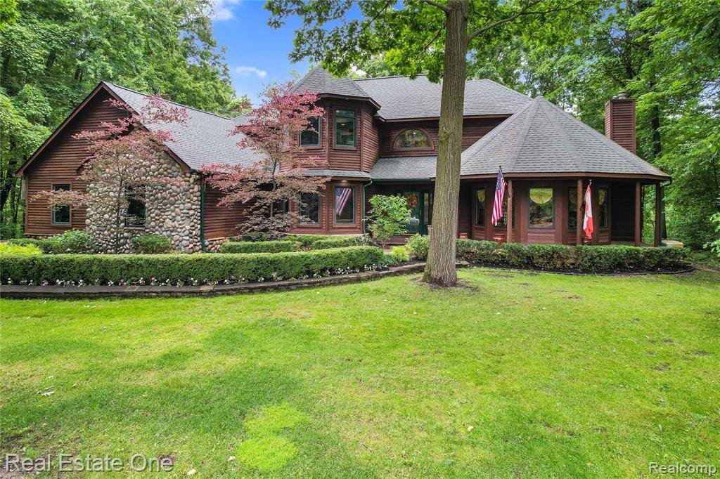 White Lake Twp, MI 48383,2300 Canyon Ridge Drive