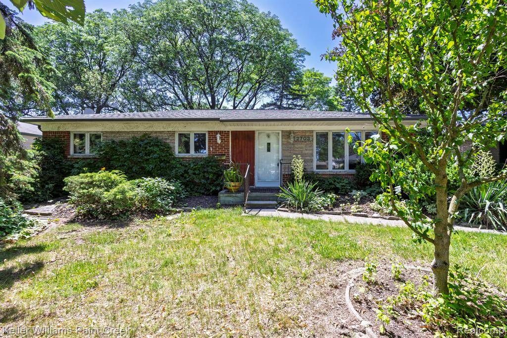 2703 Downey Drive, Troy, MI 48083