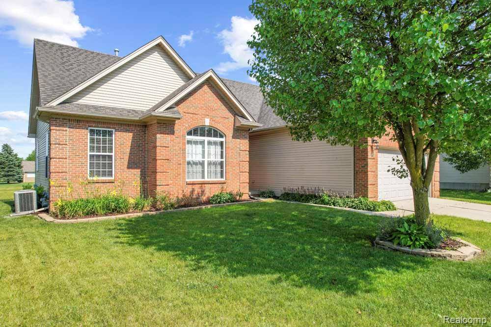 70298 Sunny Brook Lane, Richmond, MI 48062