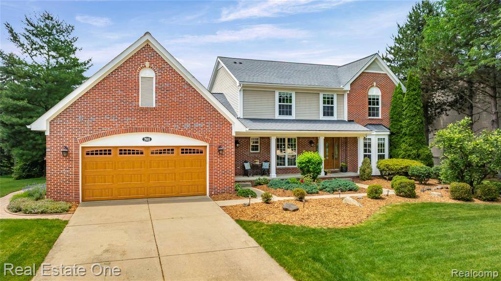 7601 Greenway Lane, West Bloomfield Twp, MI 48324