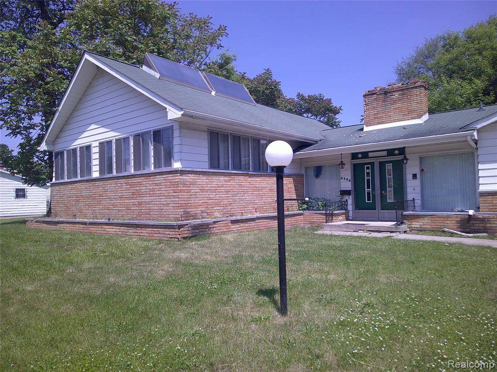 2017 Aitken Avenue, Flint, MI 48503