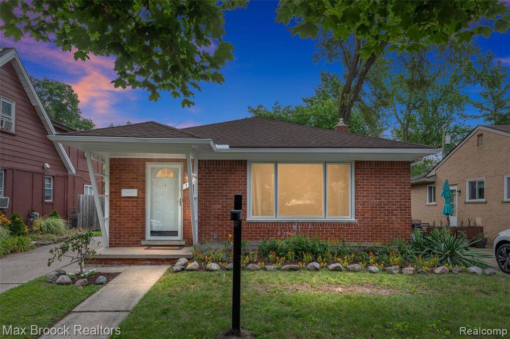 Pleasant Ridge, MI 48069,71 Maplefield Road