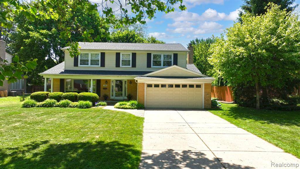 4180 Allegheny Drive, Troy, MI 48085