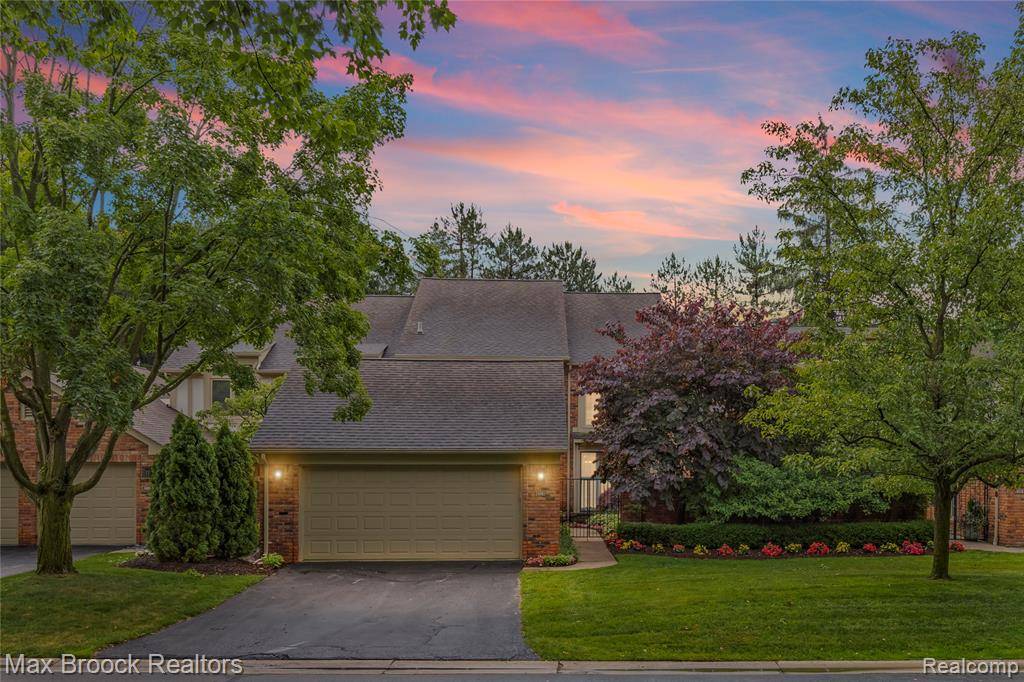 24082 BINGHAM POINTE DRIVE, Bingham Farms Vlg, MI 48025