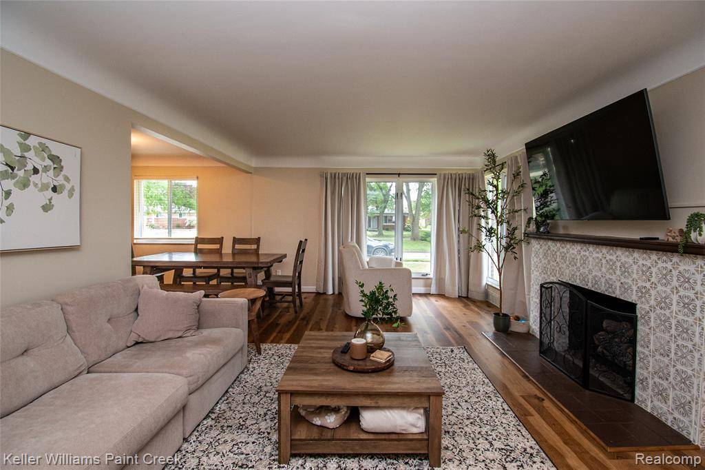 St. Clair Shores, MI 48082,21250 Evergreen Street