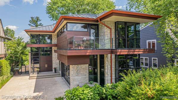 630 W Frank Street, Birmingham, MI 48009