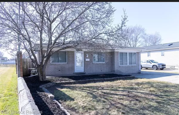 29075 CONGRESS Street, Roseville, MI 48066