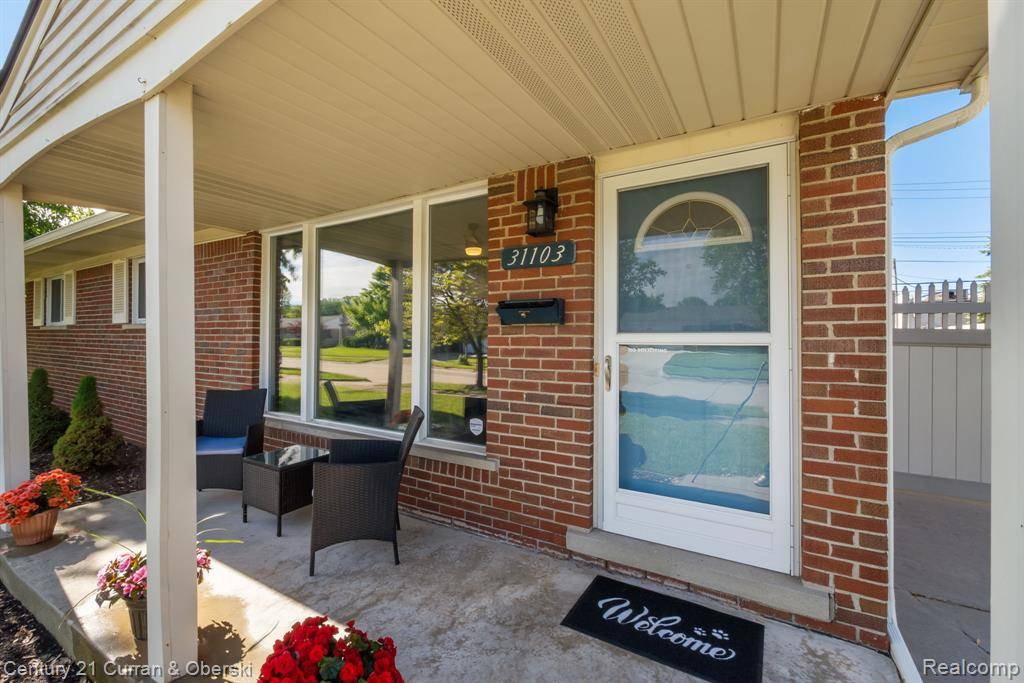 Livonia, MI 48154,31103 Roycroft Street