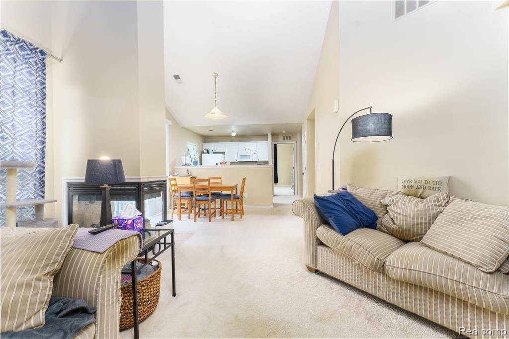 Howell Twp, MI 48855,760 OLDE ENGLISH Circle