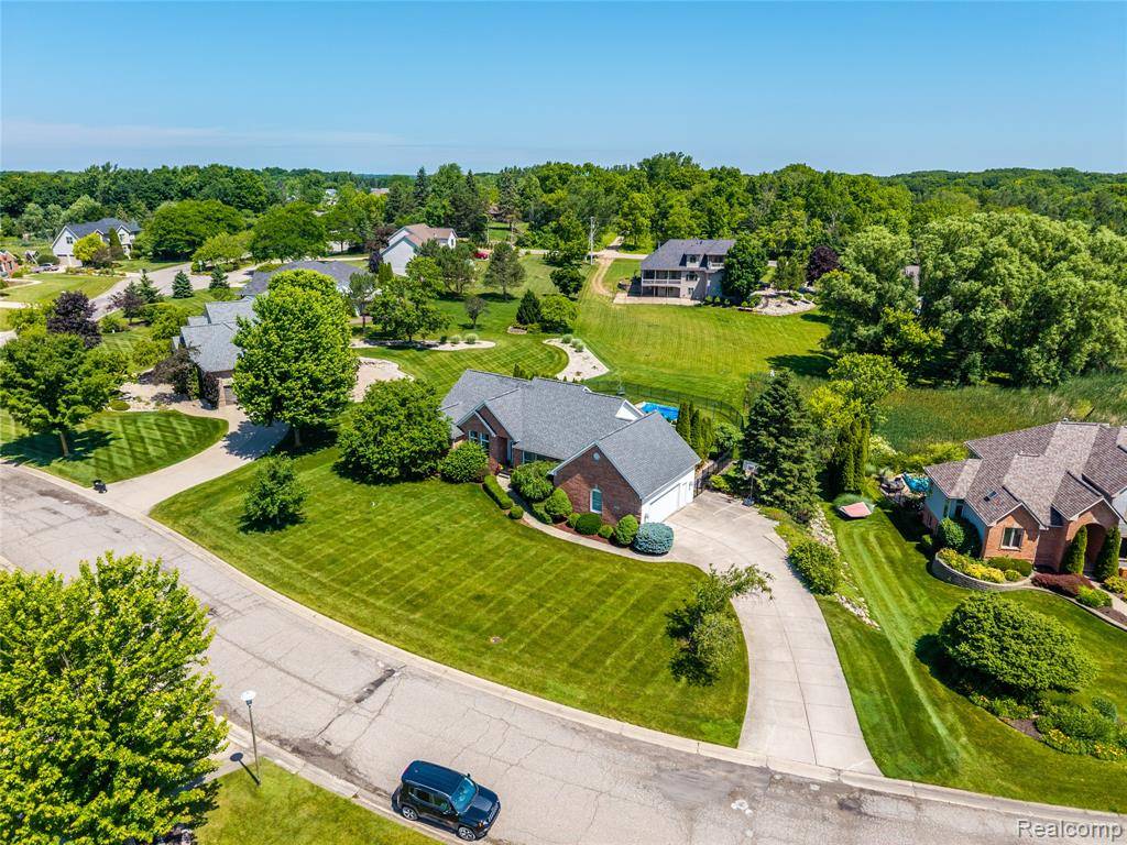 Davison, MI 48423,9465 Shyre Circle