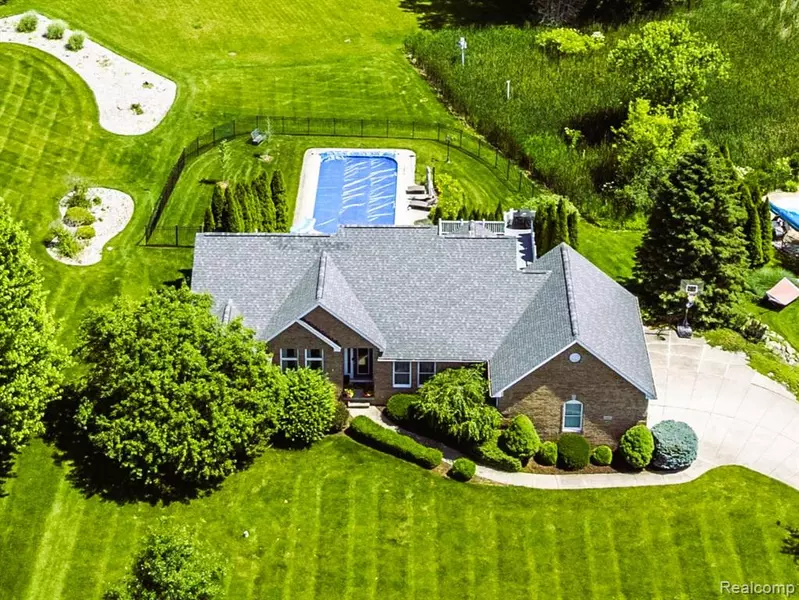 9465 Shyre Circle, Davison, MI 48423