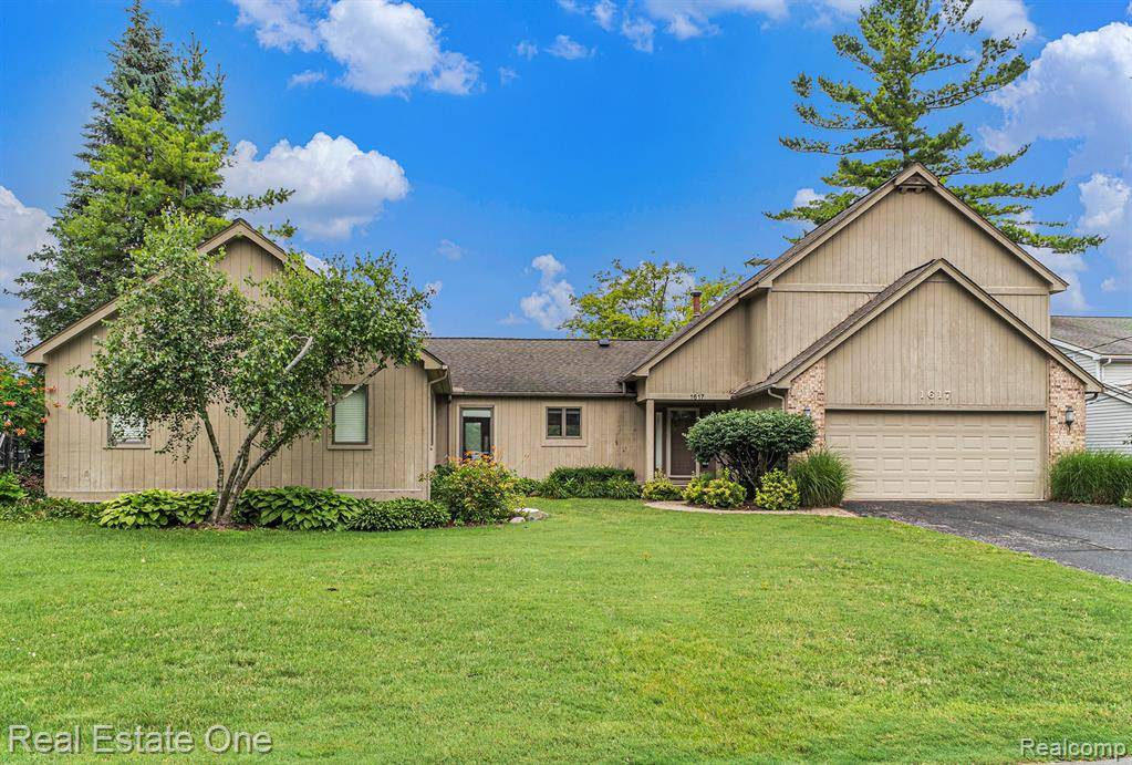 1617 Shankin Drive, Walled Lake, MI 48390