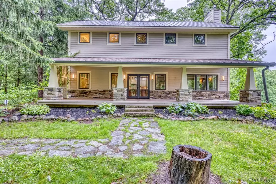 2685 Fry Road, Highland Twp, MI 48357