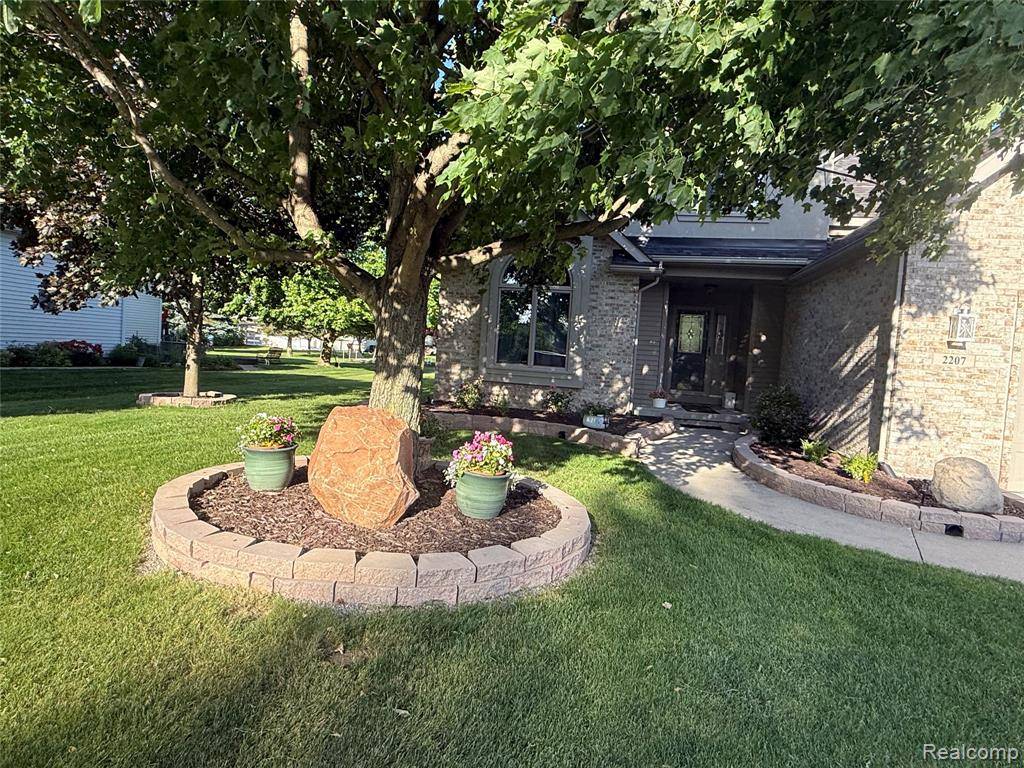 Davison, MI 48423,2207 Mapleview Court