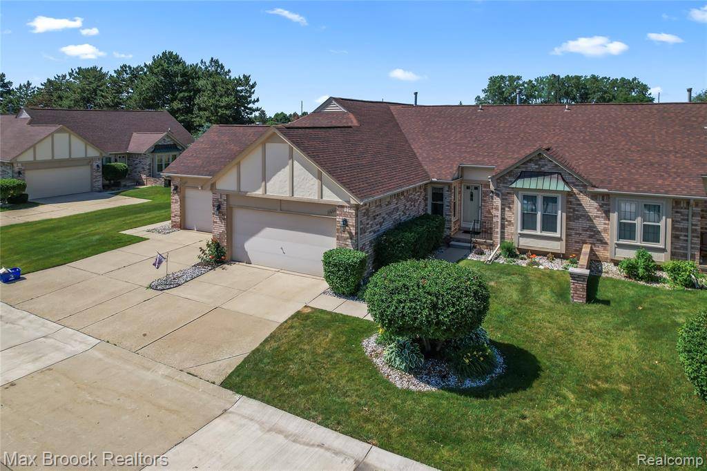 15653 Heather Ridge Trail, Clinton Twp, MI 48038