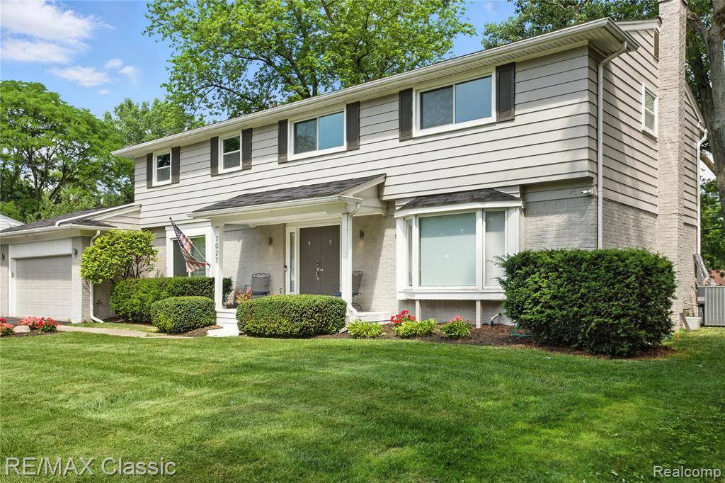 7027 Beverly Crest Drive, West Bloomfield Twp, MI 48322