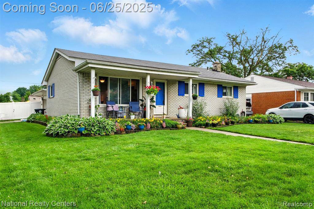 14988 Cavell Street, Livonia, MI 48154