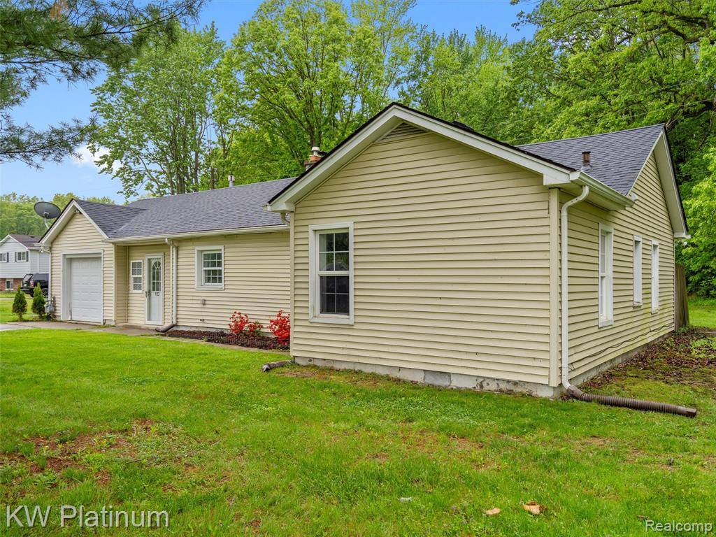 Lenox Twp, MI 48048,5220 County Line Road