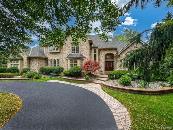 4532 Franklin Mill Road, Bloomfield Hills, MI 48301