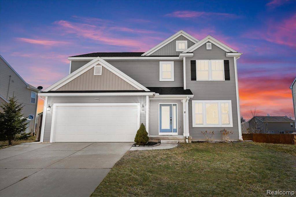 5909 Hemlock Dr, Delhi Charter Twp, MI 48842