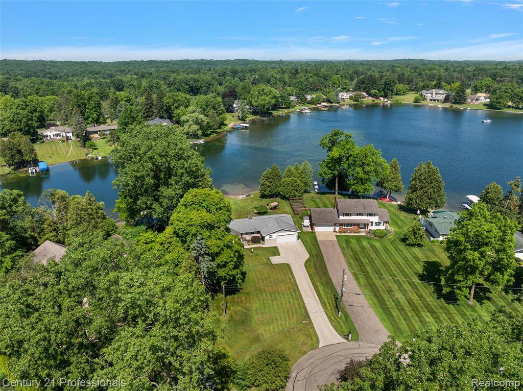 Independence Twp, MI 48348,9311 Whipple Shores Drive