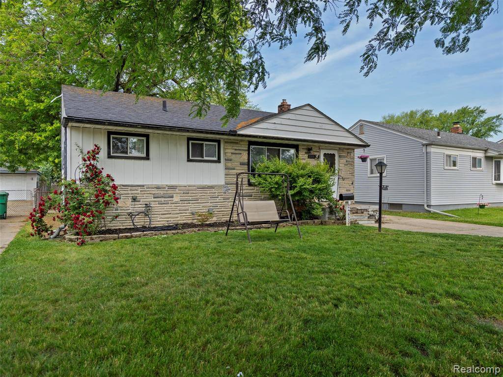 Eastpointe, MI 48021,24625 Hayes Avenue