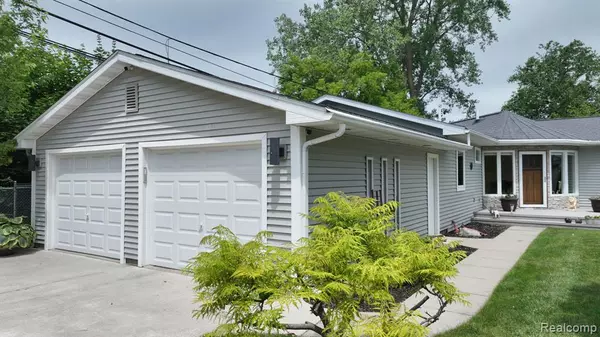 Bangor Twp, MI 48706,3507 Kawkawlin River Drive