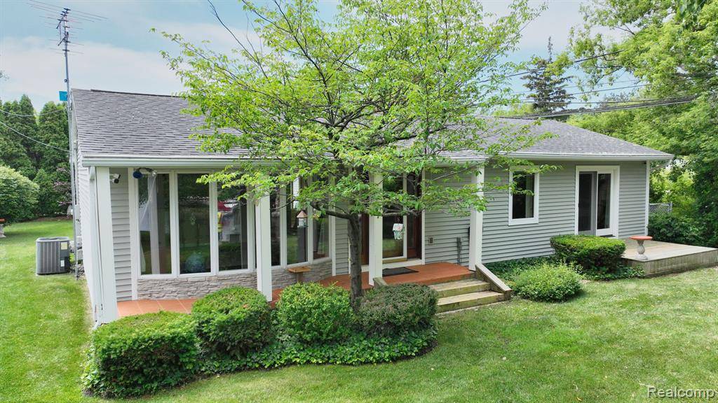 Bangor Twp, MI 48706,3507 Kawkawlin River Drive