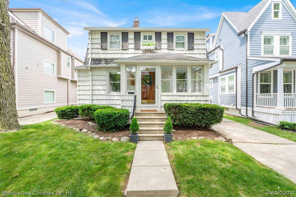 1139 Emmons Avenue, Birmingham, MI 48009