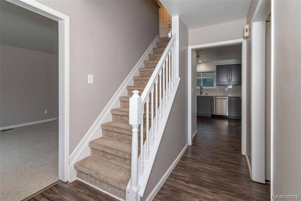 Novi, MI 48375,41975 Cherry Hill Road