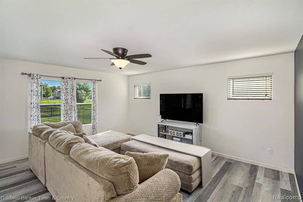 Howell, MI 48855,379 Sunbury Drive